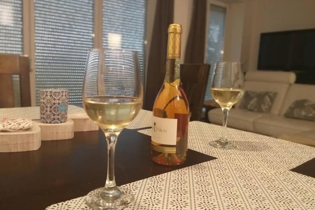 Toelgyerdo Apartman Kismaros Zewnętrze zdjęcie